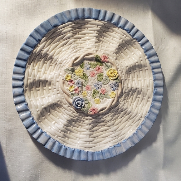 Fitz & Floyd Basket Weave Ceramic Egg Serving Dish Salt & Pepper Shakers Set - Picture 7 of 16